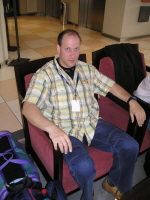 Otmar wartet im Hotel auf die Abfahrt zur Arena Trier Otmar wartet im Hotel auf die Abfahrt zur Arena Trier