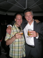 Otmar und der Gewinner bei der Aftershow Party im Hotel. Otmar und der Gewinner bei der Aftershow Party im Hotel.