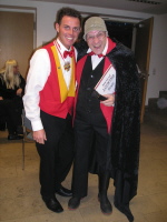 Eugen als Musicalstar in der Zellerau mit Rene Grimm bei der Weibersitzung 2007. Eugen als Musicalstar in der Zellerau mit Rene Grimm bei der Weibersitzung 2007.